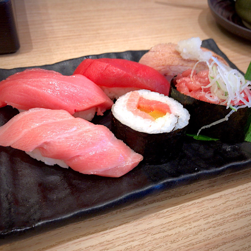 国産本まぐろ食べ比べ6貫(にぎりの徳兵衛 川原店)