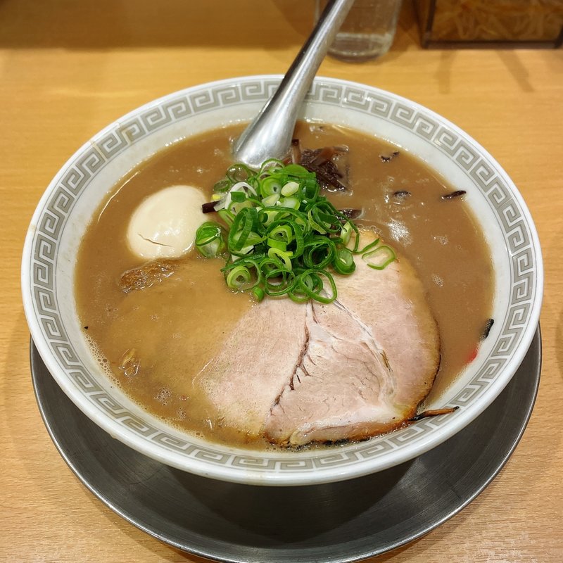 ラーメン(博多ラーメン 和)