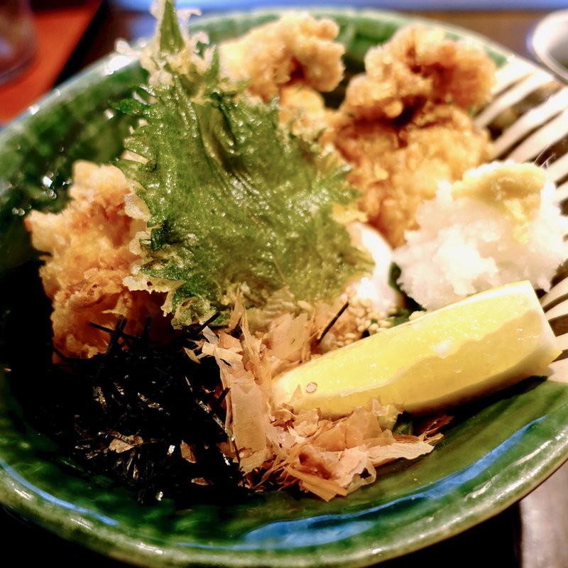 とり天月見山かけぶっかけ（冷）(釜揚げうどん 鈴庵 )