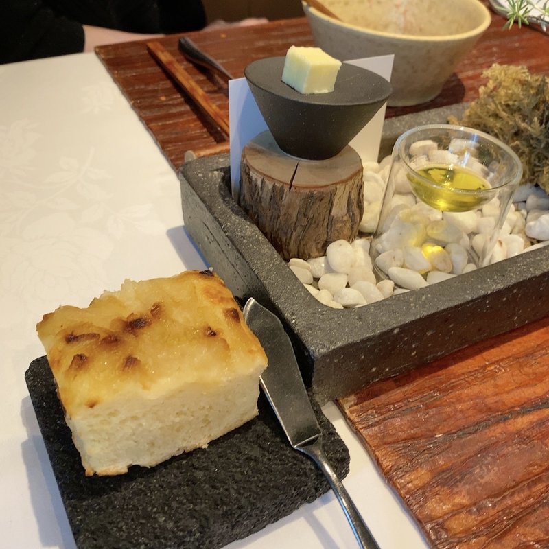 タマネギのフォカッチャ(Reconnaissance （ルコネッサンス）)