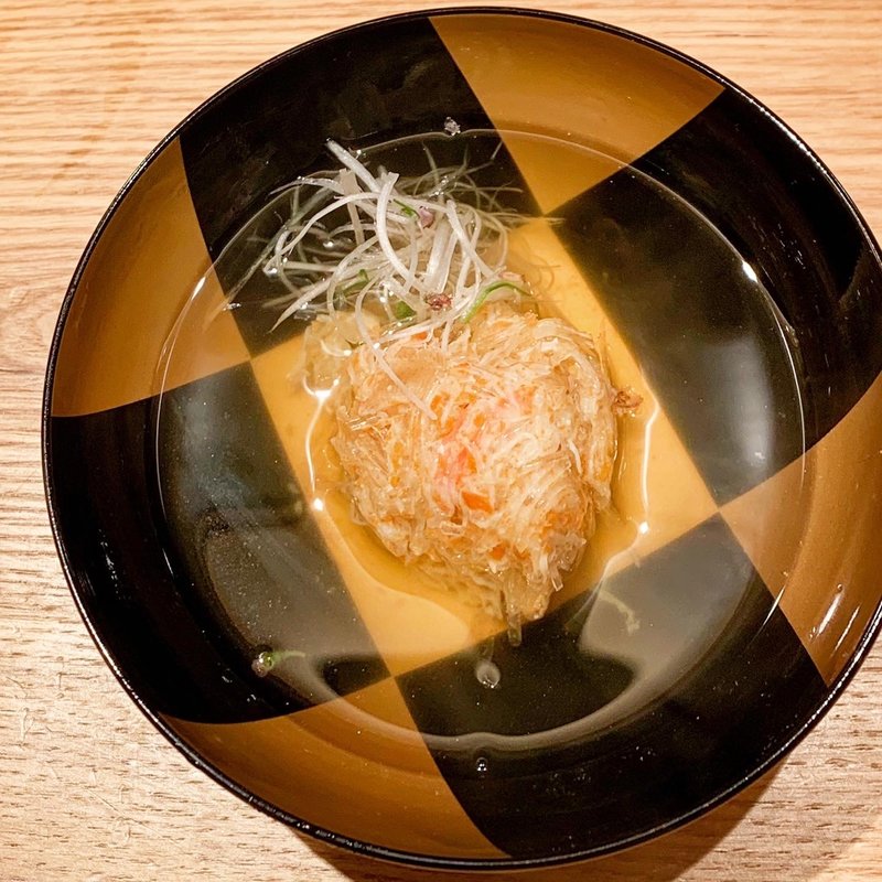 蟹とフカヒレ真薯のお椀(虎ノ門 とだか)