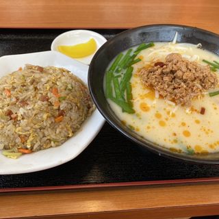 豚骨台湾ラーメンと炒飯(福源　久山店)