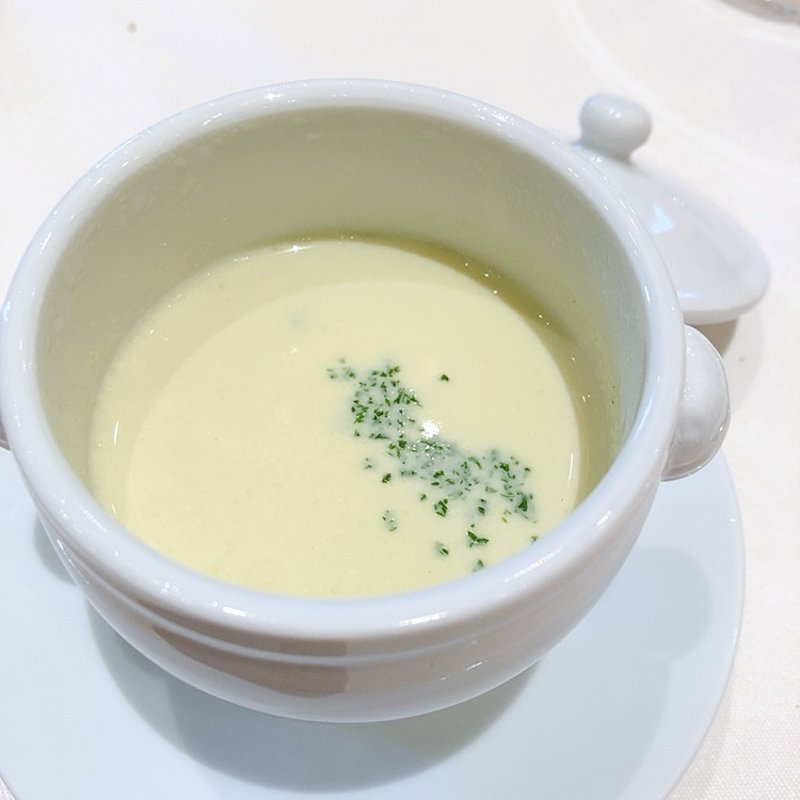 春キャベツと新玉ねぎのポタージュ(CASA FELIZ（結婚式場）)