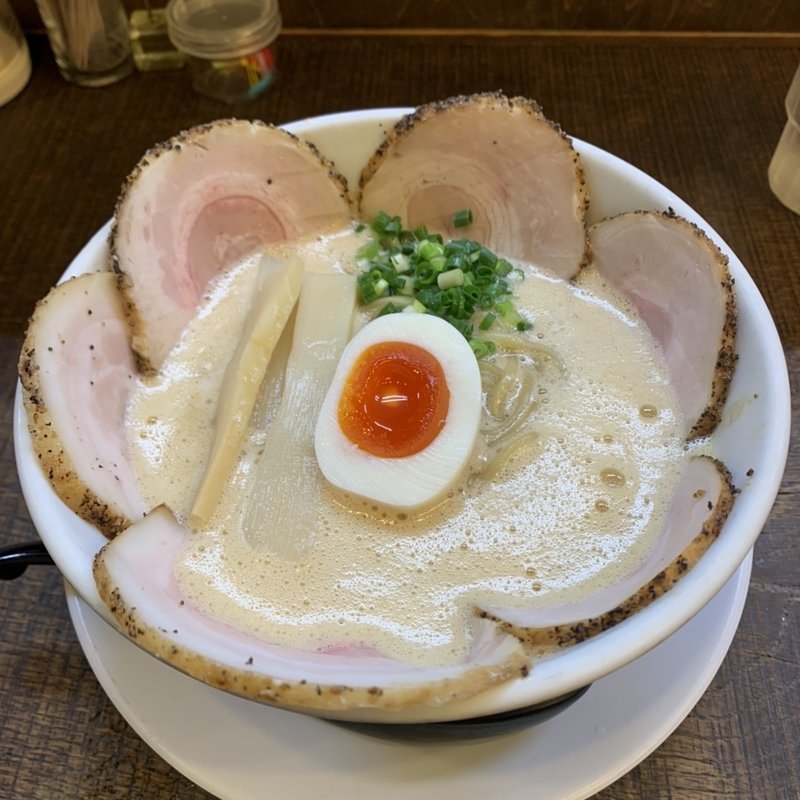 豚CHIKIしょうゆチャーシューメン(ラーメン家 みつ葉)
