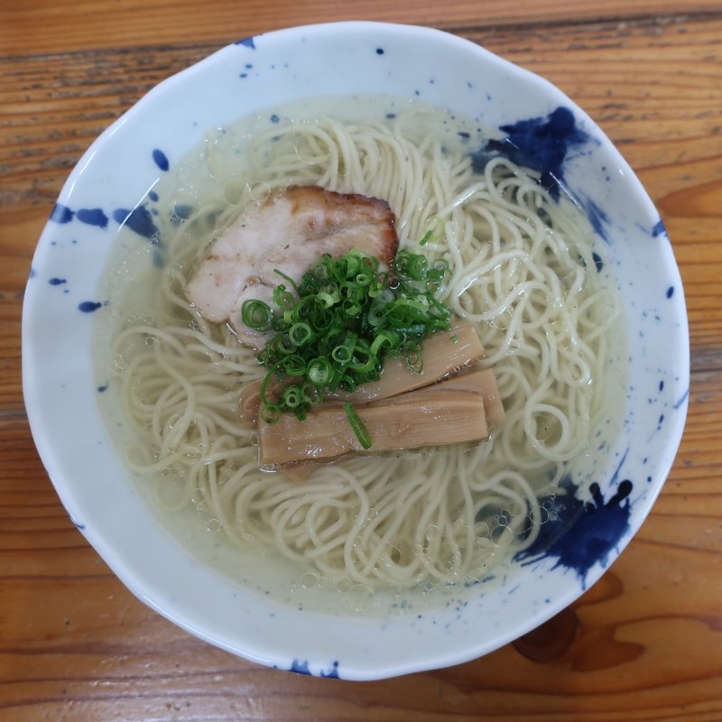 しなそば塩(自家製麺・縁 （エン）)