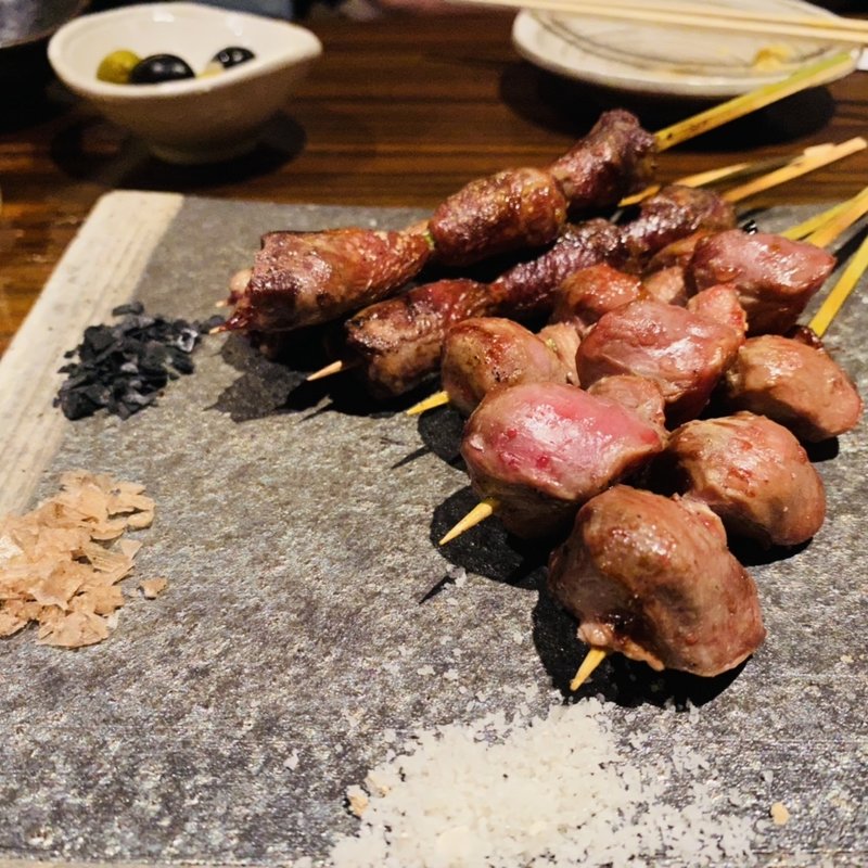 焼き鳥お任せ5本(焼き鳥とワイン＋ビストロおでん 3B)