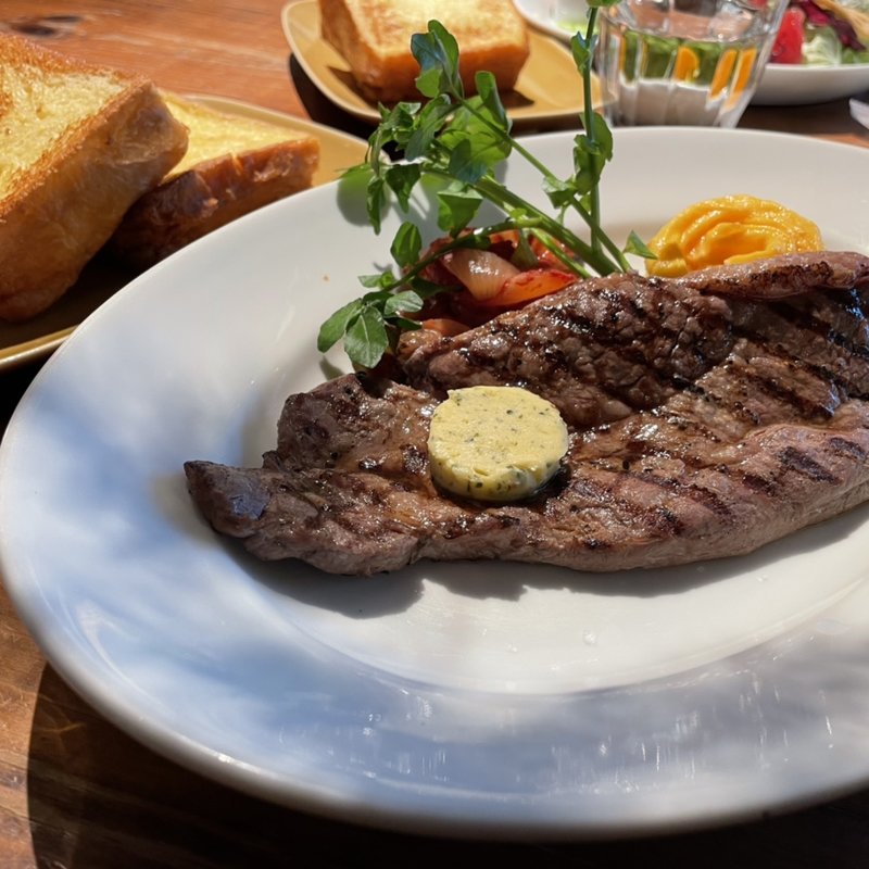 サーロインステーキ＋スクランブルエッグ(グリーンハウス by マーサーブランチ（GREEN HOUSE by MERCER BRUNCH）)