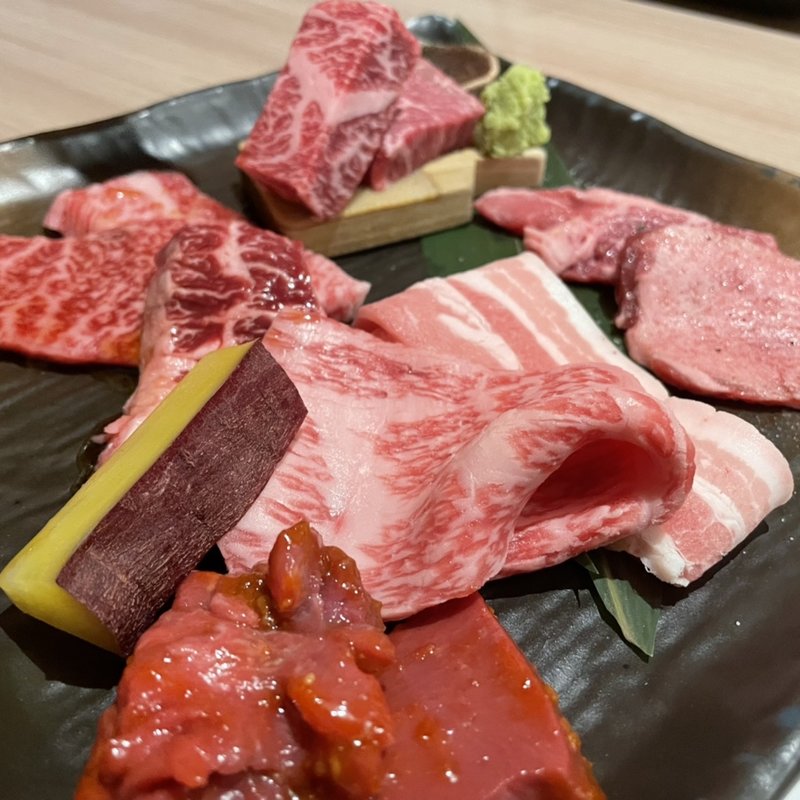 にくTATSUランチ(近江うし 焼肉 TATSU 青山本店)