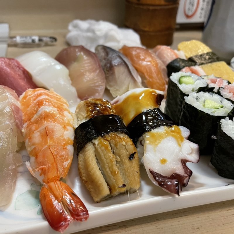 にぎり盛り合わせ一半(春駒　支店 )