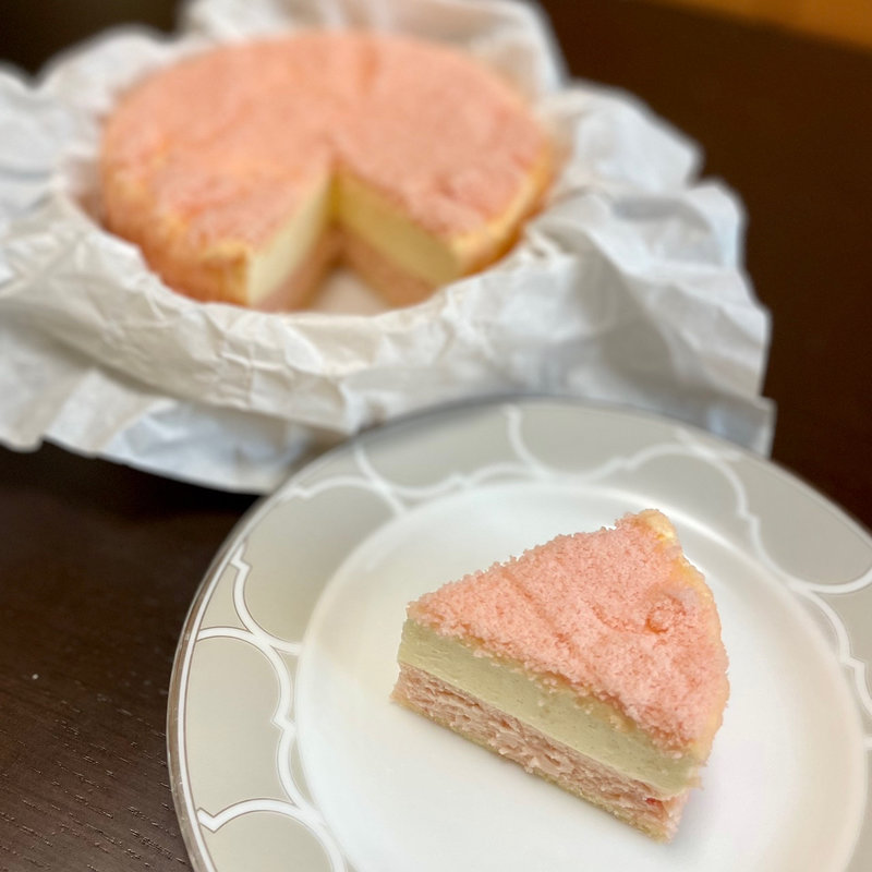 ドゥーブルフロマージュ(いちご)(小樽洋菓子舗ルタオ 本店 （LeTAO）)