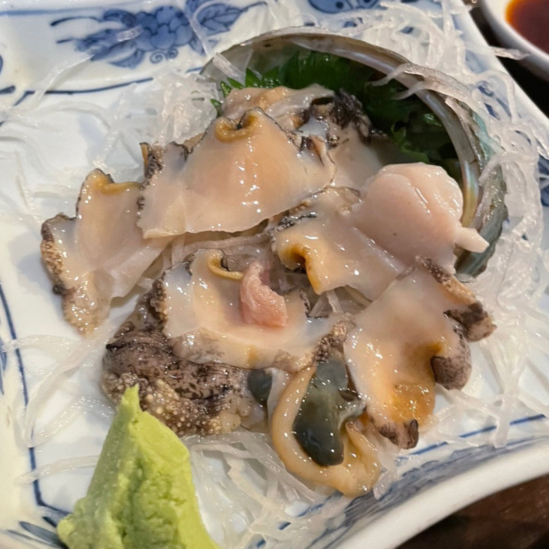 鮑刺身(鮪 やきとり須田)