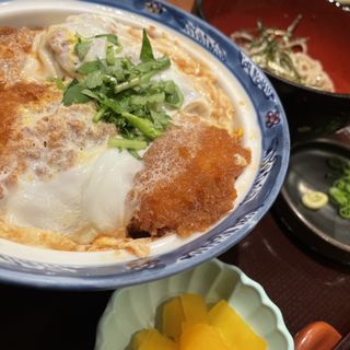 かつ丼ミニ麺セット(丼丼亭 ホワイティ梅田店 )