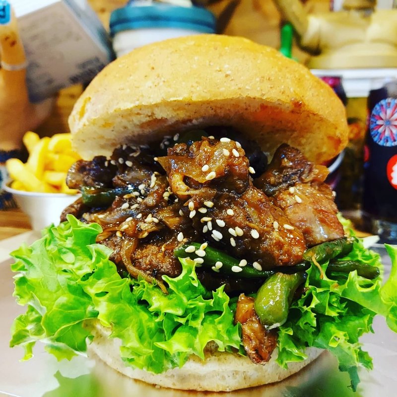 どてやきバーガー(PEDRO'S BURGER)