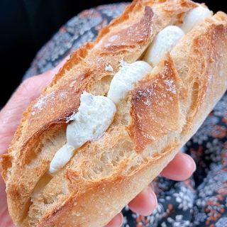 はちみつミルク(ブレッド ファクトリー ケイ （Bread Factory K）)