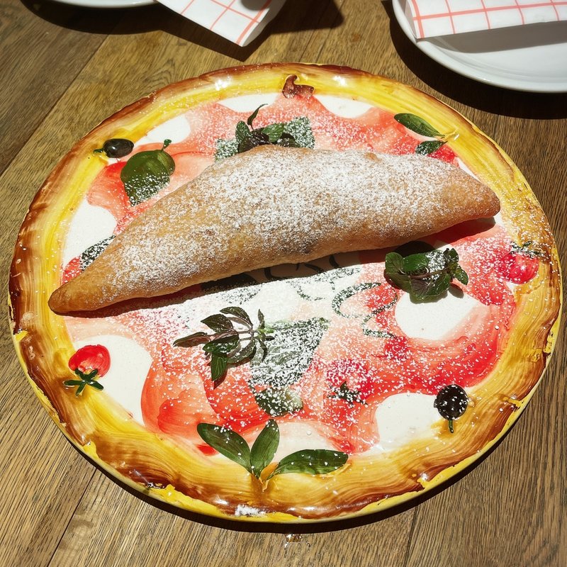 ピッツァフリッタ(ピッツェリア イル・タンブレッロ)