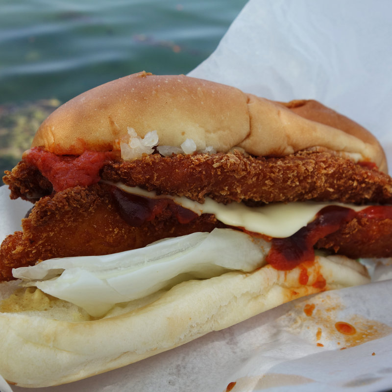 イタリアントマトのチキンフィレカツサンド(SAND GOTO)