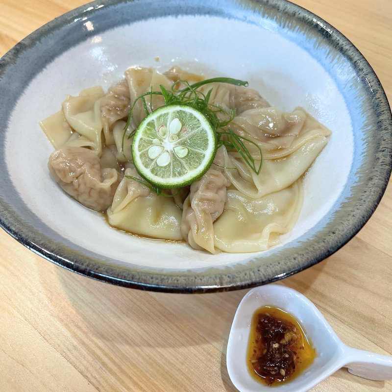 わんたん皿(中華蕎麦鳴神食堂)