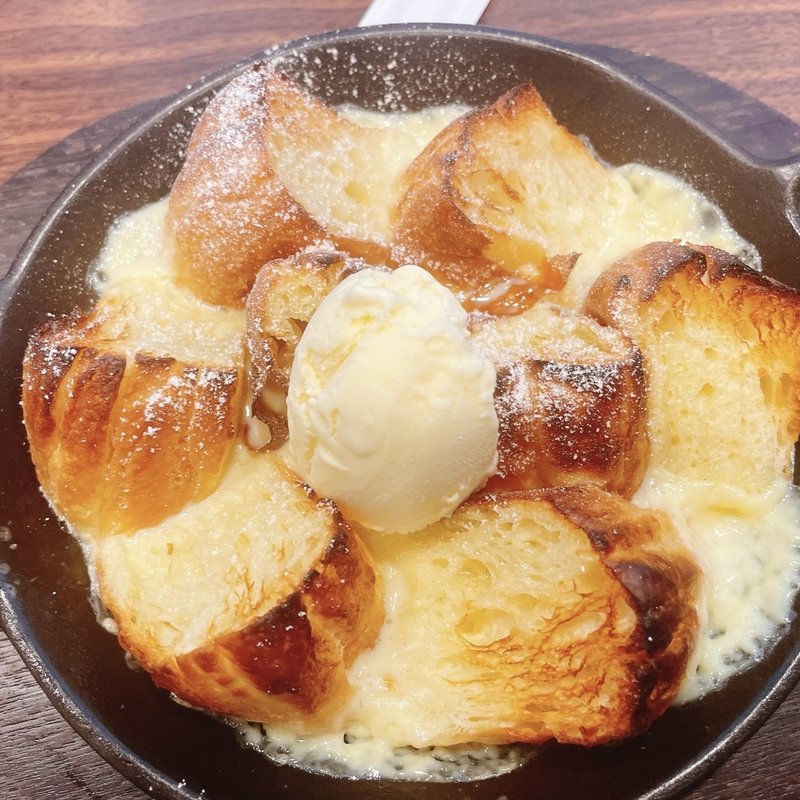 デニッシュのフレンチトースト＆トッピングバニラアイス(ジョナサン 奥戸店)