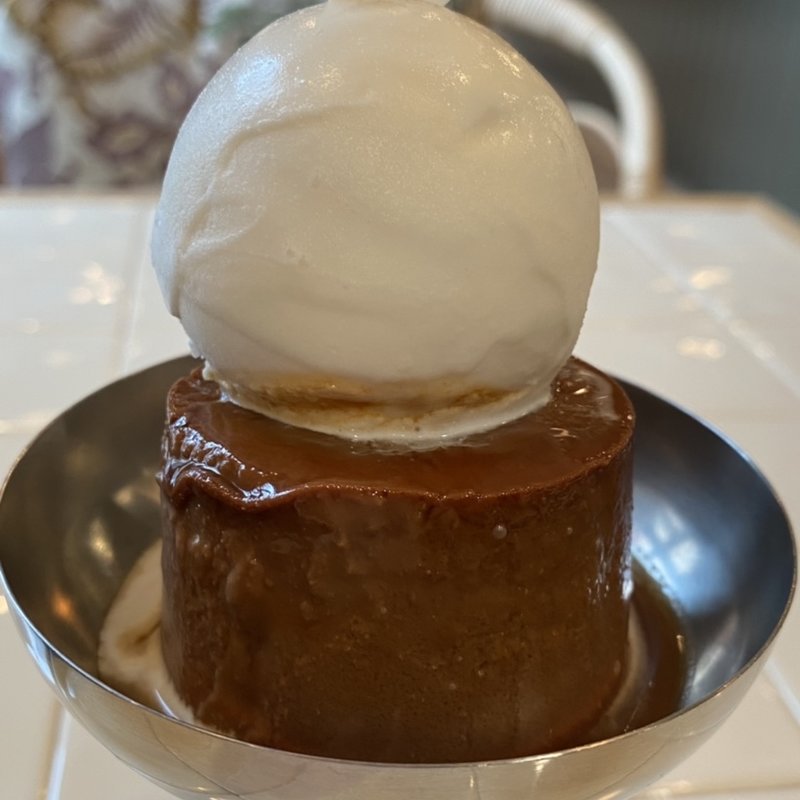 チョコレートプリンにミルクアイスをど〜んと(teal（ティール）)