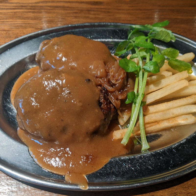 肉屋のハンバーグ（レギュラー）(TORAのお肉屋さん)