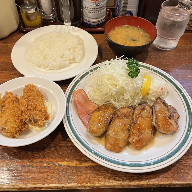 カキバター焼き定食＋カキフライ2個トッピング(かつれつ四谷たけだ )