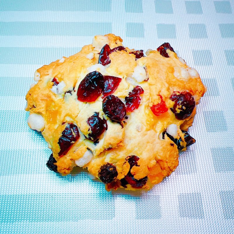 ドライフルーツスコーン(hinami)