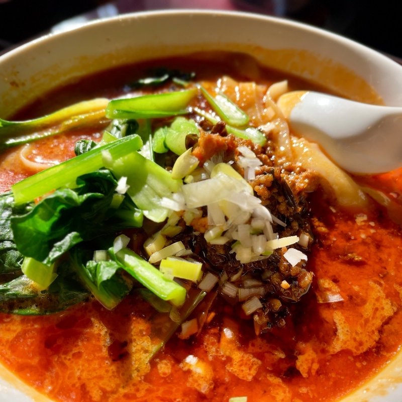 四川タンタン刀削麺(京華樓)