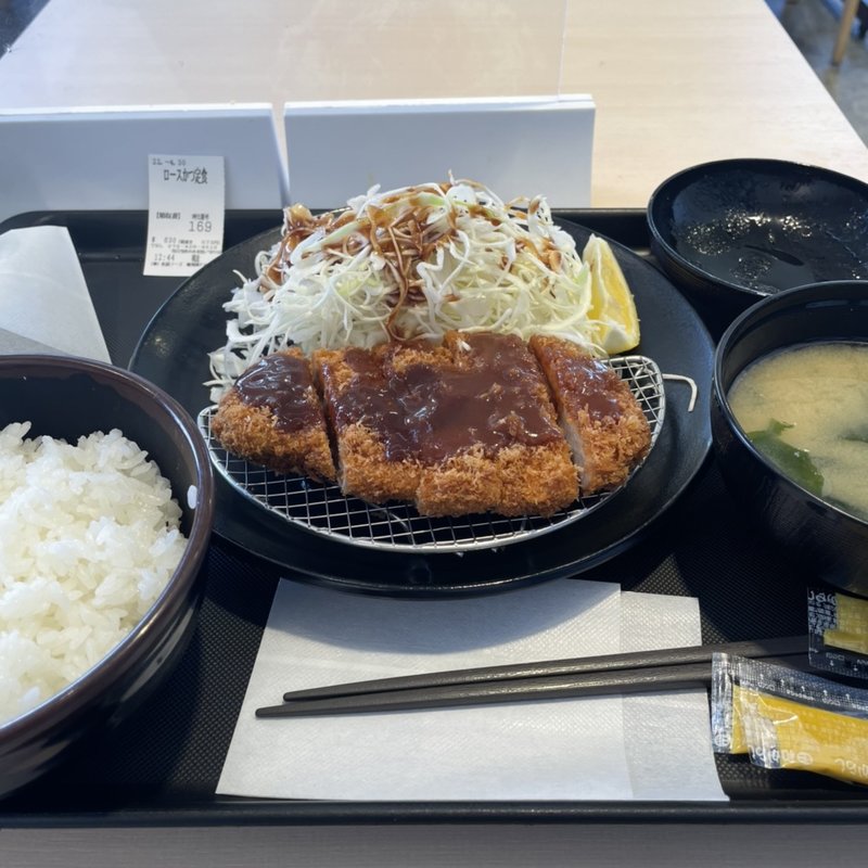 ロースかつ定食(権現湖パーキングエリア下り線 フードコート )