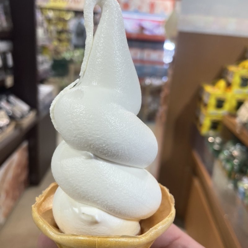 ソフトクリームピーナッツ、バニラMIX(のうえんカフェ&TREE)