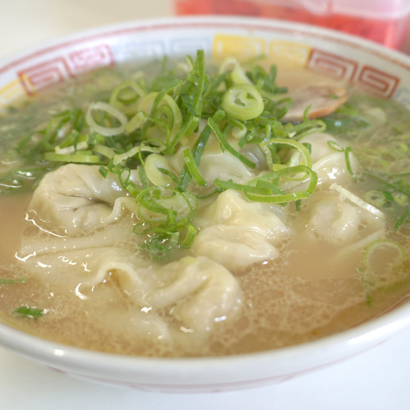 ワンタンメン(ラーメン 博多一心亭)
