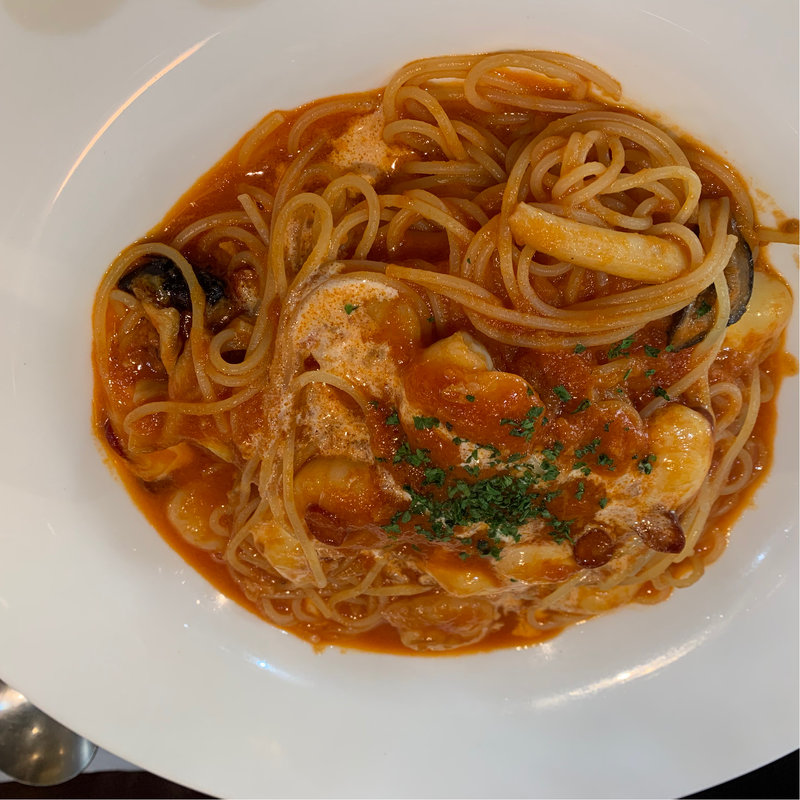 海老とモッツァレラチーズの辛口トマトパスタ(DINING　FUKINOTOH)