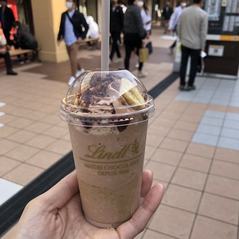 チョコレートドリンク MILK バナナ アイス(リンツ ショコラ カフェ 三井アウトレットパーク滋賀竜王店 )