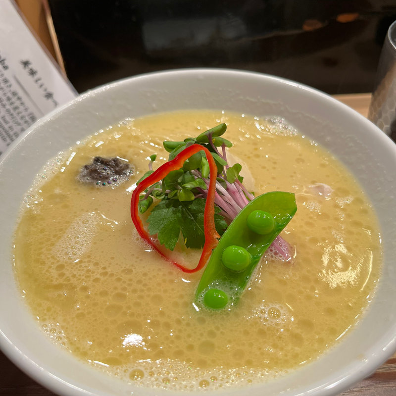 鶏白湯SOBAトリュフ仕立て(銀座 篝)