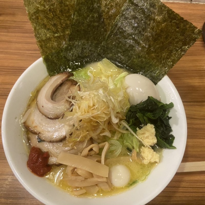 塩味玉らぁめん(横浜らぁめん 桜花)