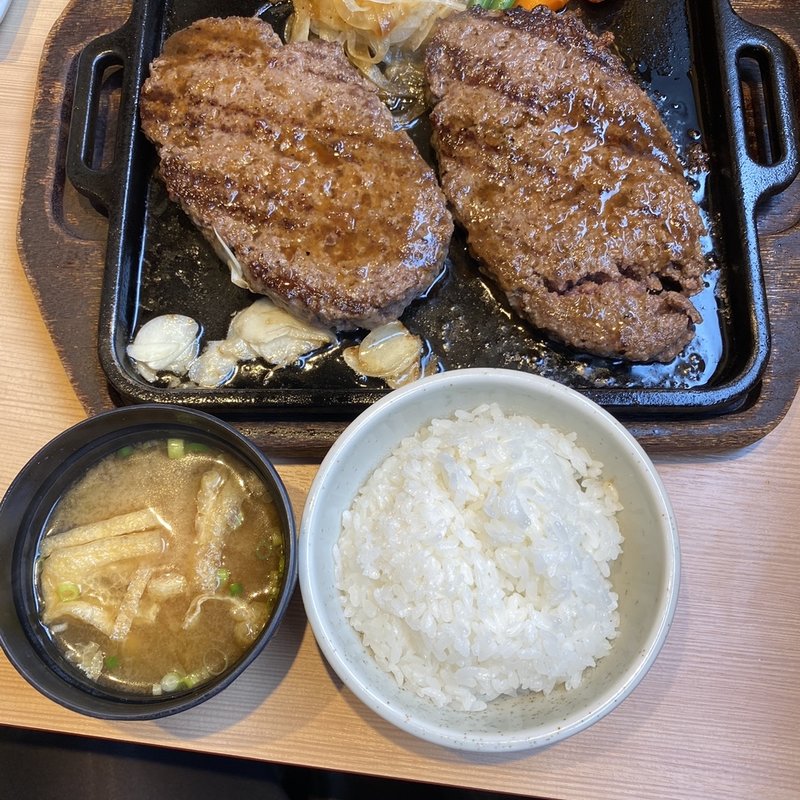 ハンバーグ(平家の郷町田館)