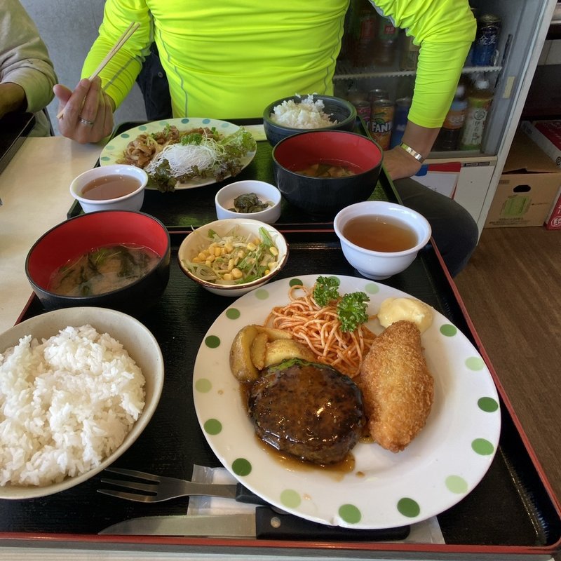 ハンバーグランチ(レストランミートアイランド)