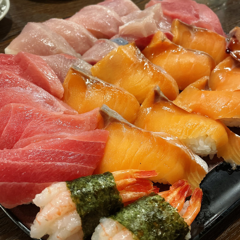 (大衆すし居酒 天六)