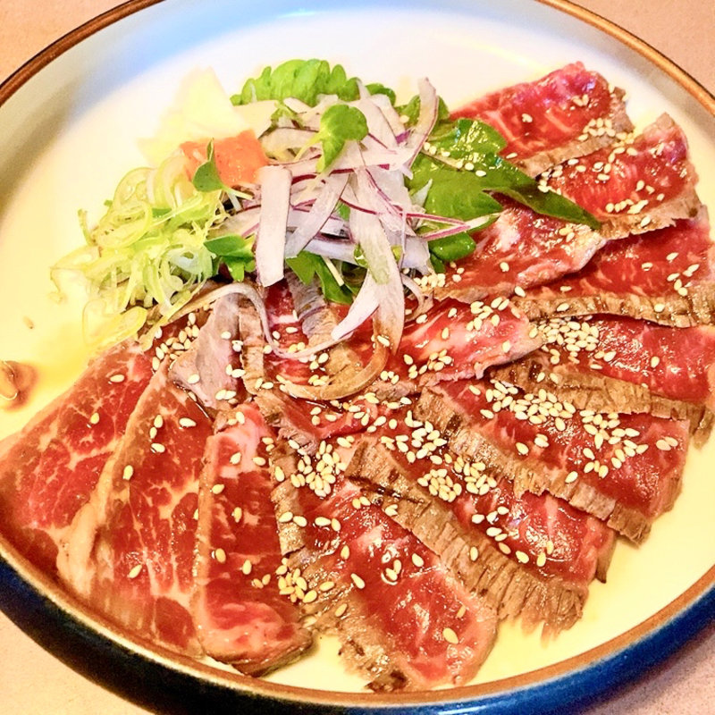 牛モモたたきのポン酢かけ(和創作 悠生 （ゆうき）)