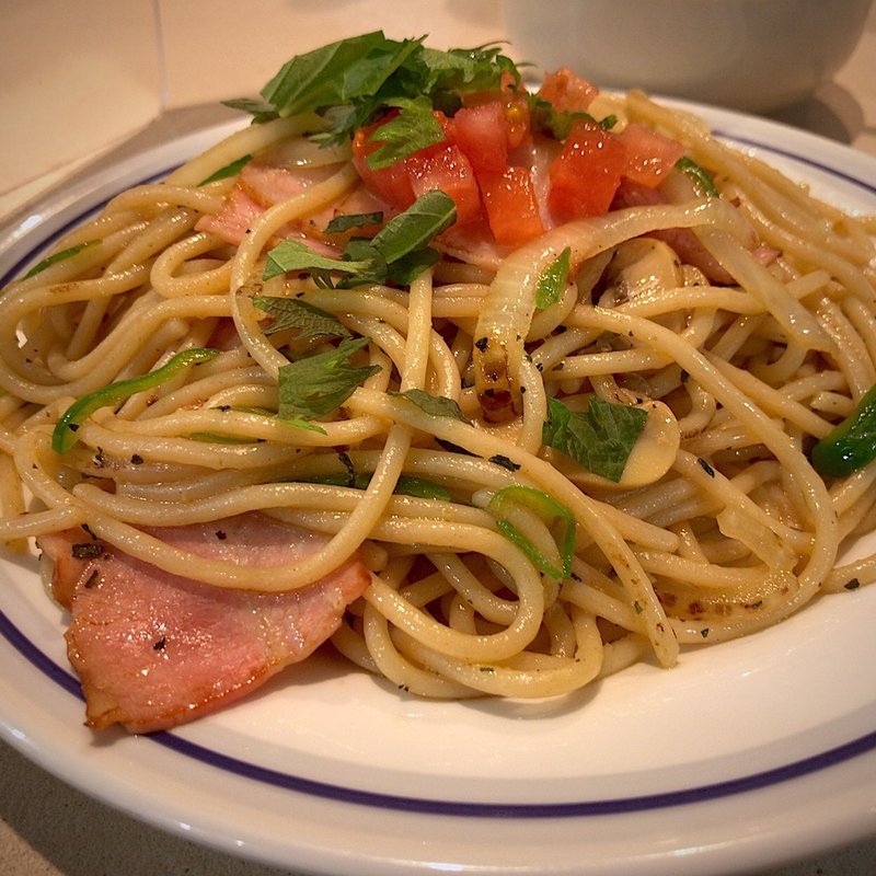 醤油バジリコ(関谷スパゲティ EXPRESS)