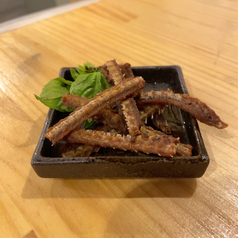 お通し(うなぎの骨)(伊藤温泉)