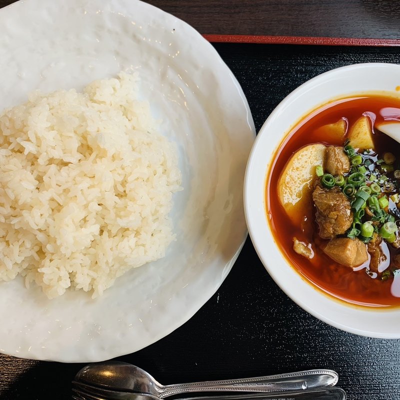 ミャンマーチキンカレー(ペコ　博多豚骨ラーメン)