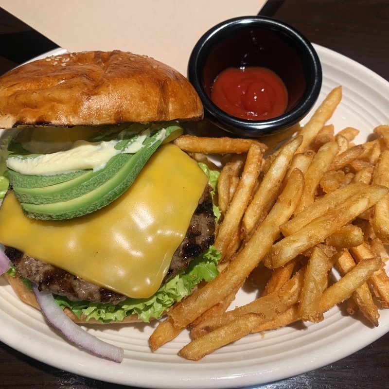 アボカド＆チーズバーガー(ウルフギャング・パックExpress 大手町ビル店)