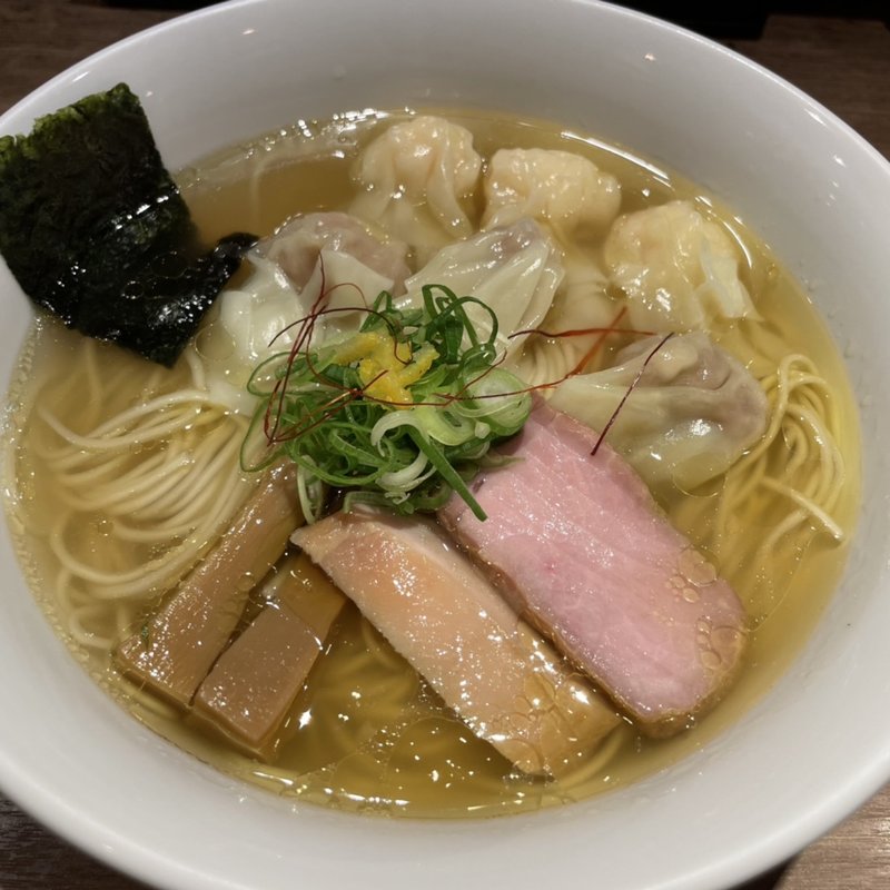 白旨特製ワンタン麺(中華soba いそべ)