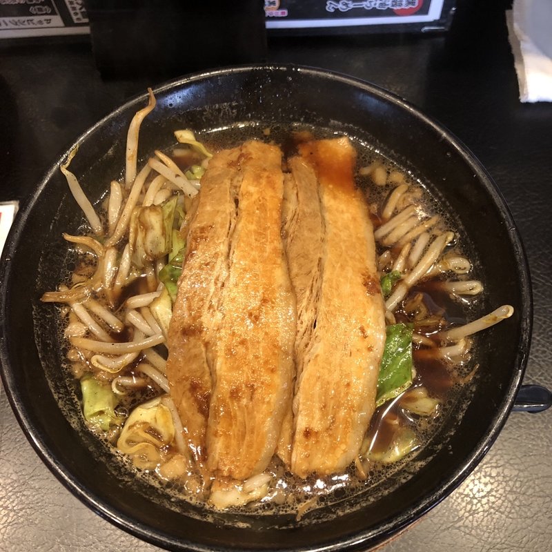 黒醤油らーめん（並盛）(傾奇御麺 天神橋本店 （カブキゴメン）)
