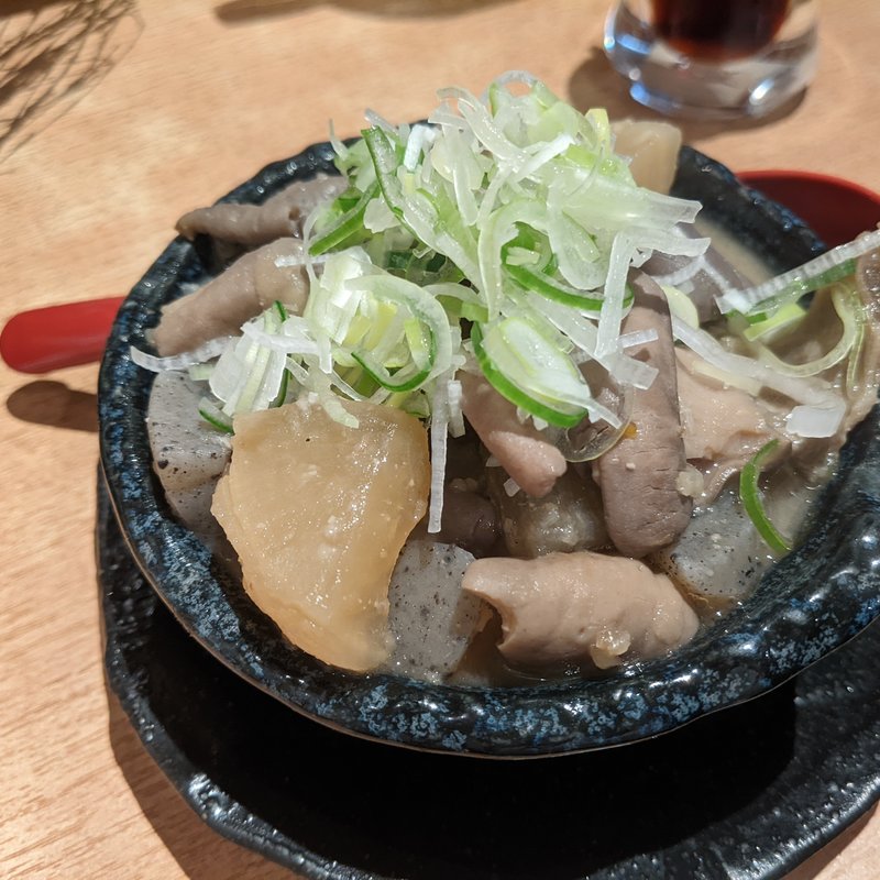 もつ煮込み(やきとん・地酒　こたろう)