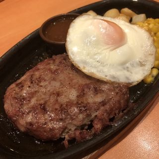 ハンバーグステーキ(サイゼリヤ 神保町店 )