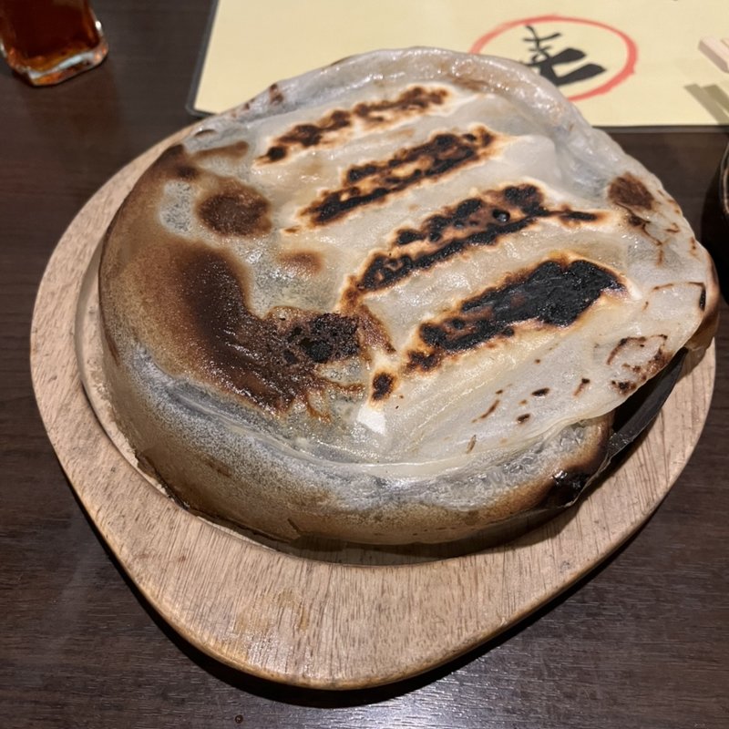 ジャンボ餃子 4個(花と竜)