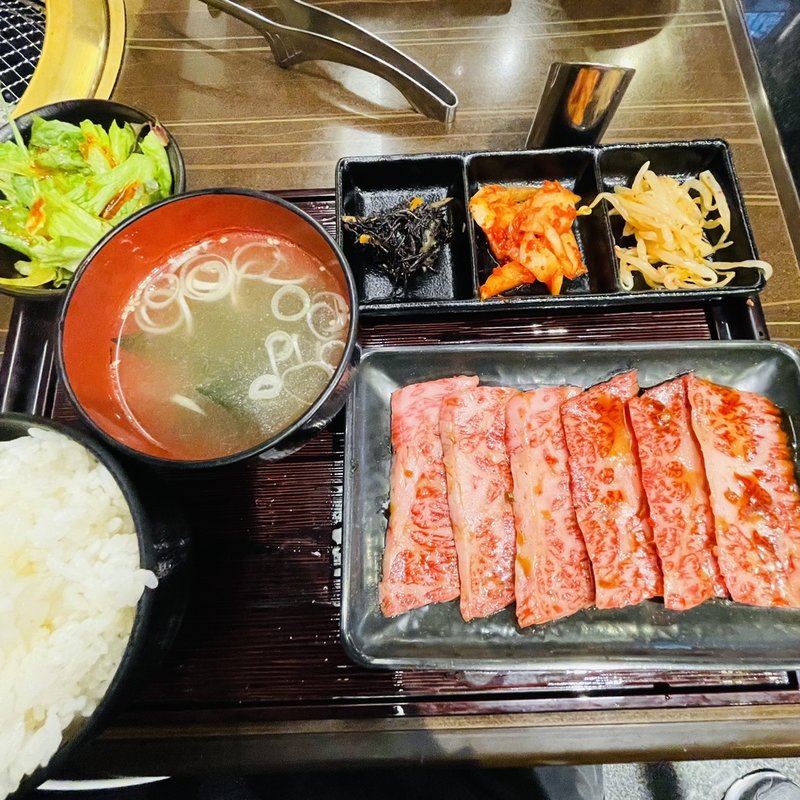 和牛ロース＋和牛カルビ＋ライスセット(陽山道 上野本店 （ヤンサンドウ）)