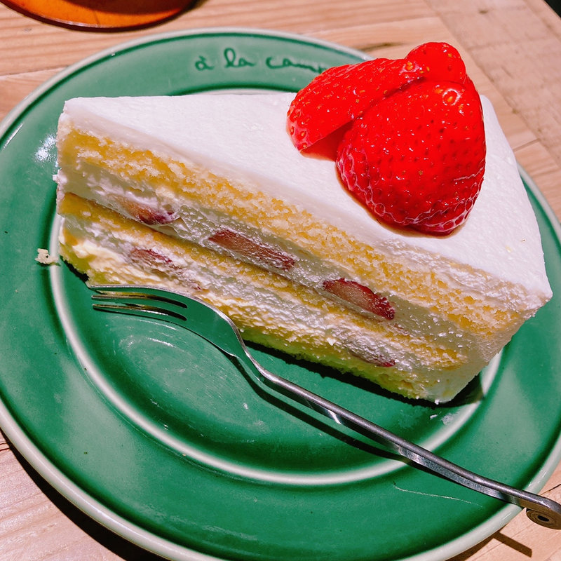 ガトー・オ・フレーズ・ソワイユ(パティスリー・アラカンパーニュ 池袋店 （PATISSERIE a la campagne）)