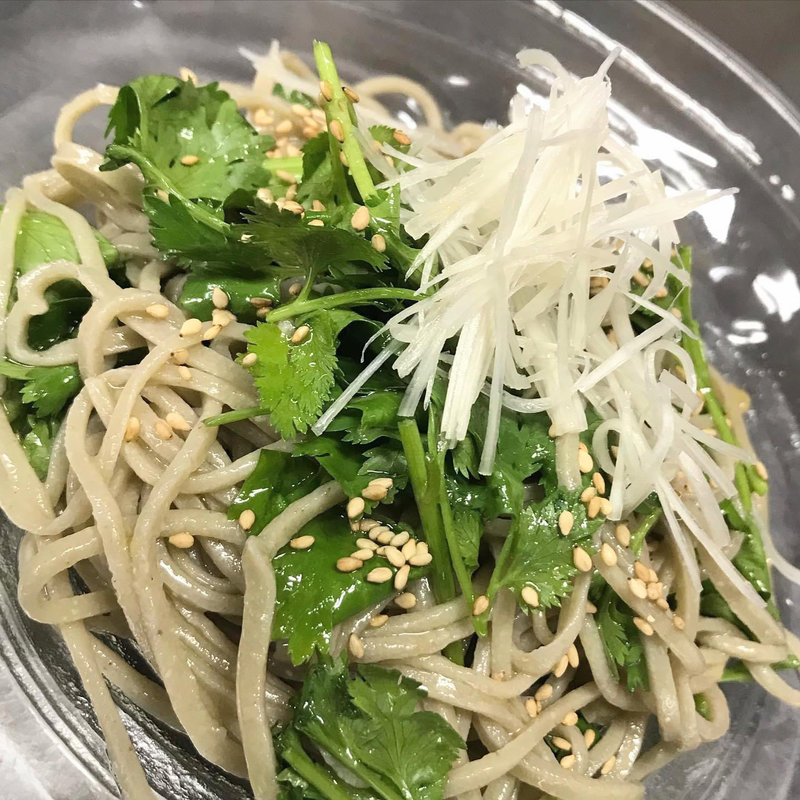 パクチー蕎麦(そば酒房ひぐらし )